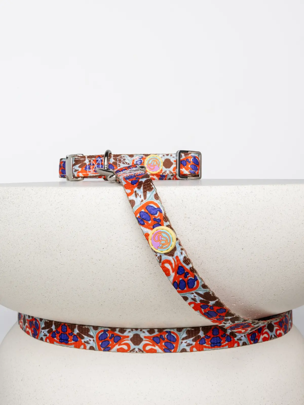 la-laisse-de-luxe-le-chouchou-paris Sienne Glow dog collar and leash set in warm brown, orange and purple tones – Le ChouChou Paris