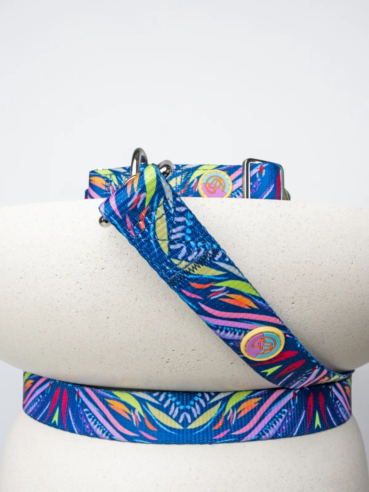 la-laisse-premium-le-chouchou-paris Océan Bijou dog collar and leash set with tropical blue and pink pattern – Le ChouChou Paris
