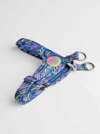 le-chouchou-paris-step-in-harness Océan Bijou step-in dog harness with tropical blue and pink pattern – Le ChouChou Paris