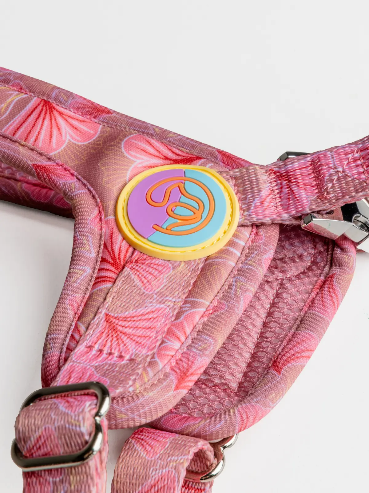 le-harnais-step-in-de-luxe Luxury pink dog harness with botanical print and soft mesh padding – Le ChouChou Paris